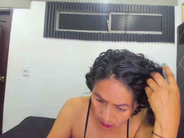 emperatris-23 webcam