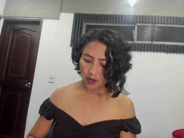 emperatris-23 webcam