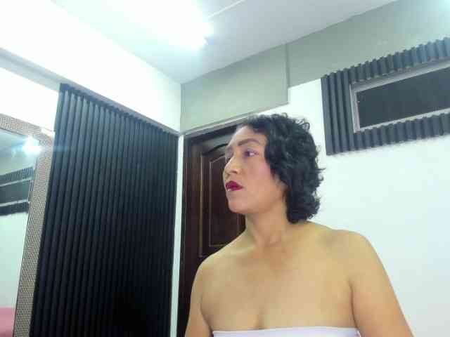 emperatris-23 webcam