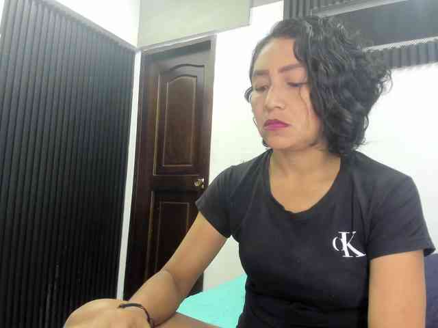 emperatris-23 webcam