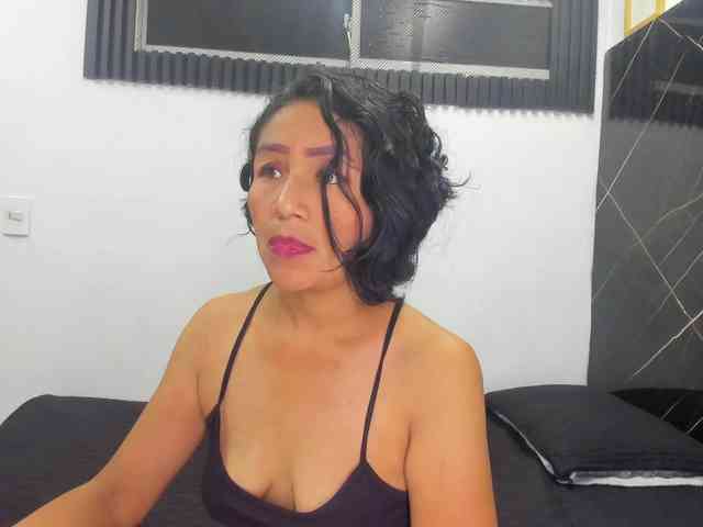 emperatris-23 webcam