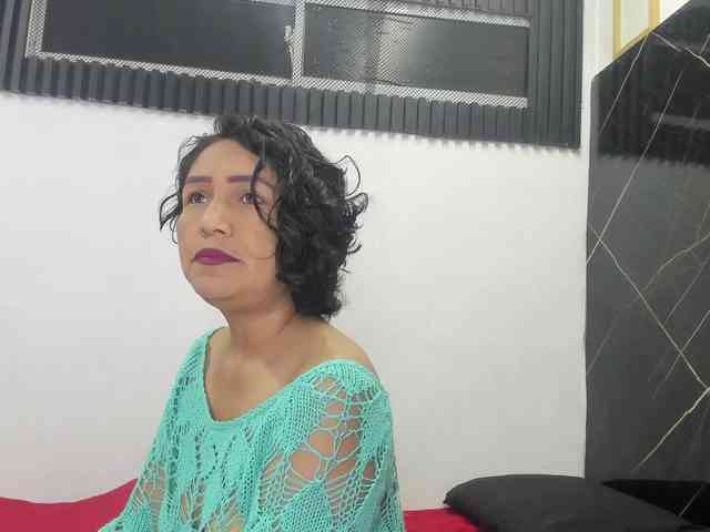 emperatris-23 webcam