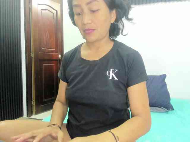 emperatris-23 webcam