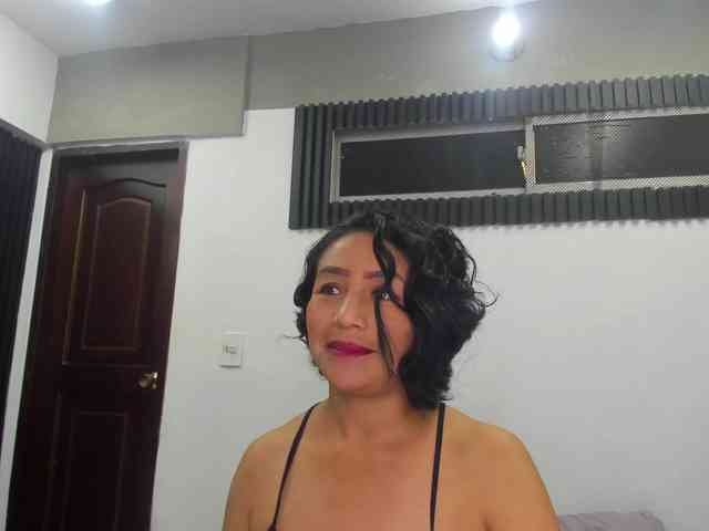 emperatris-23 webcam