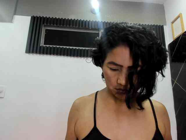 emperatris-23 webcam