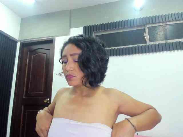 emperatris-23 webcam