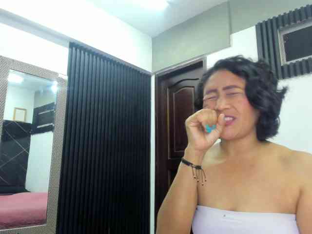 emperatris-23 webcam