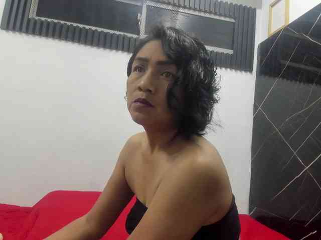 emperatris-23 webcam