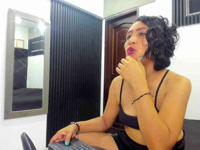 emperatris-23 webcam