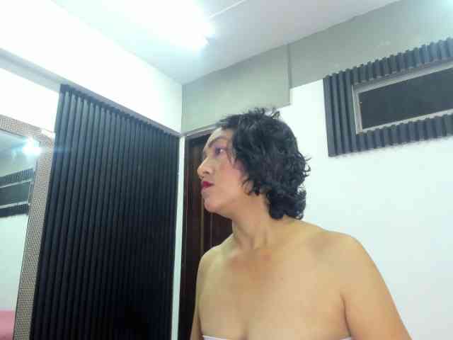 emperatris-23 webcam