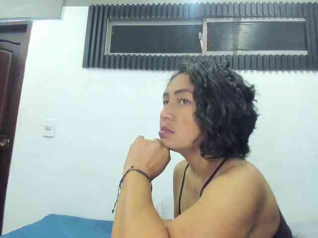 emperatris-23 webcam