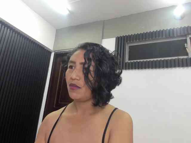 emperatris-23 webcam