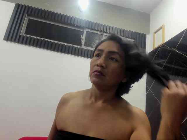 emperatris-23 webcam