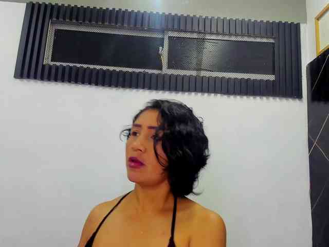 emperatris-23 webcam