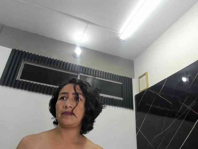 emperatris-23 webcam