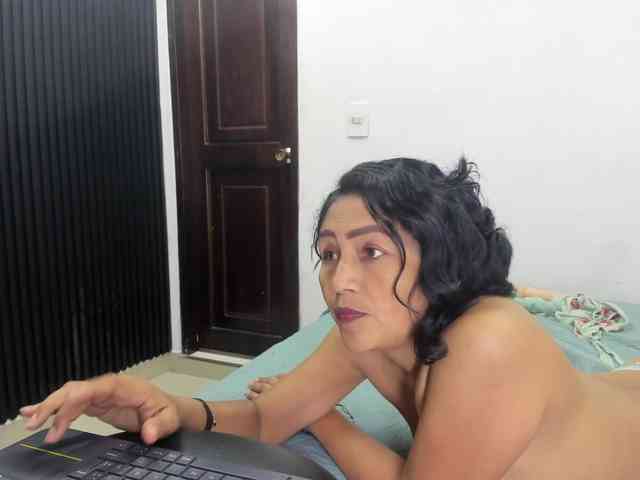 emperatris-23 webcam