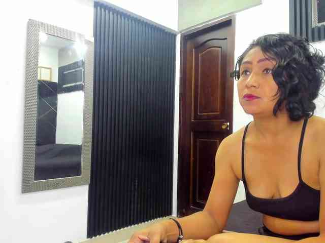 emperatris-23 webcam