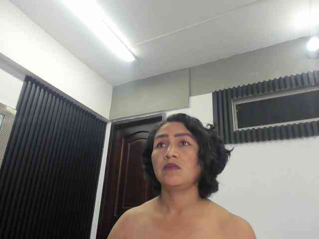 emperatris-23 webcam