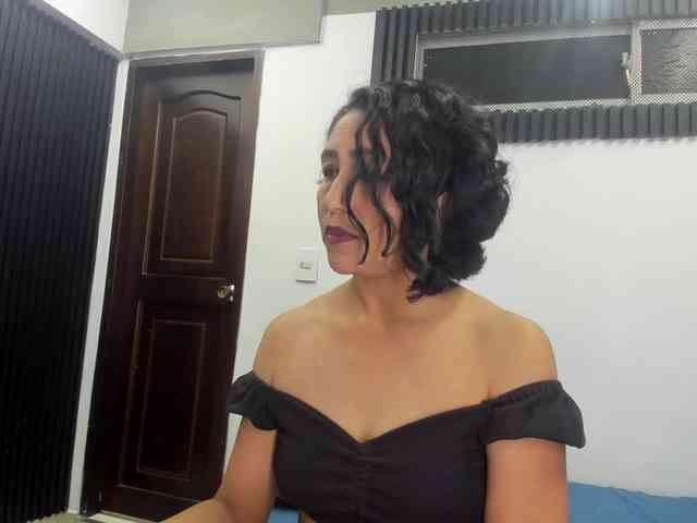 emperatris-23 webcam