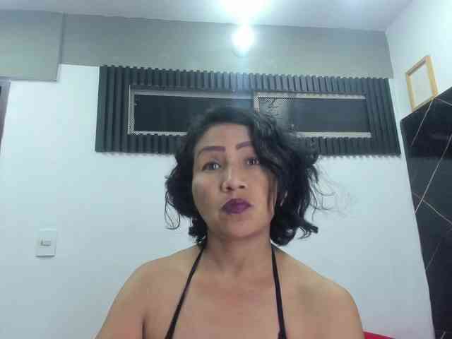 emperatris-23 webcam