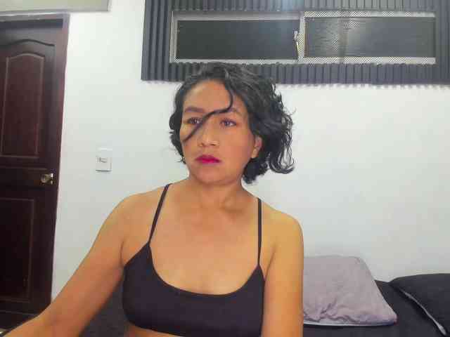 emperatris-23 webcam