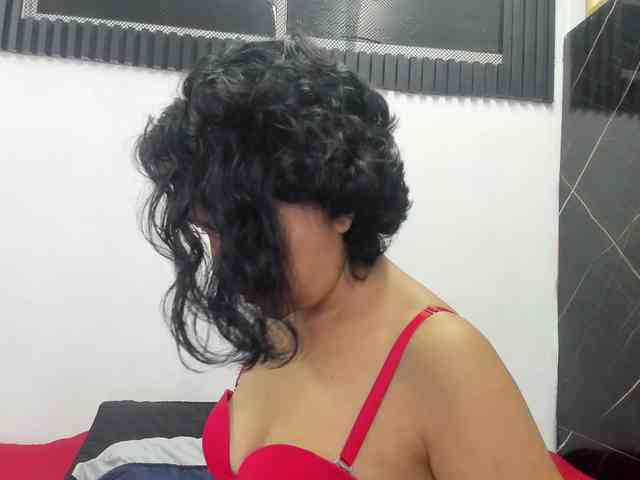emperatris-23 webcam