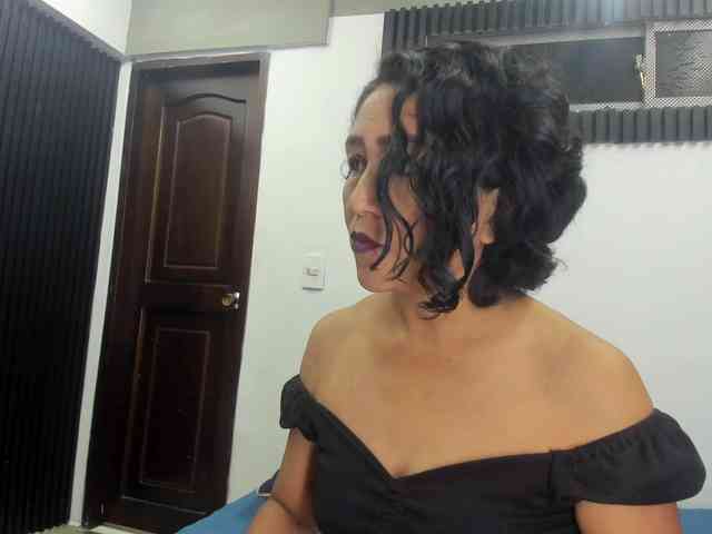 emperatris-23 webcam