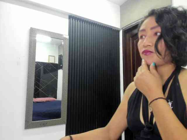 emperatris-23 webcam