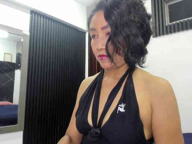 emperatris-23 webcam