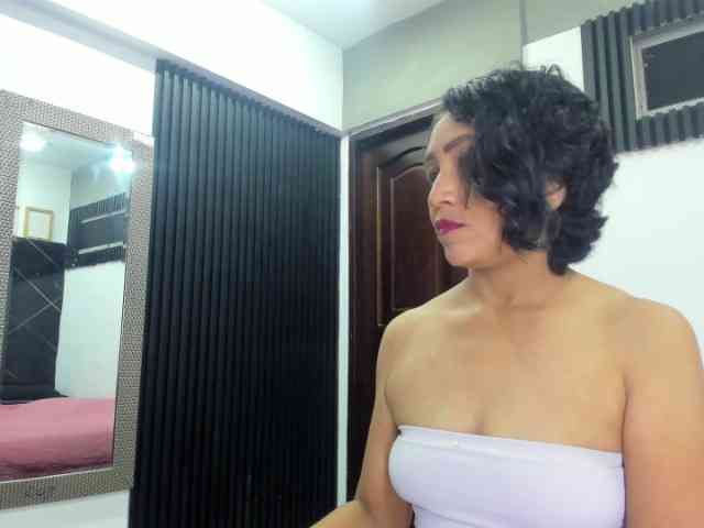 emperatris-23 webcam