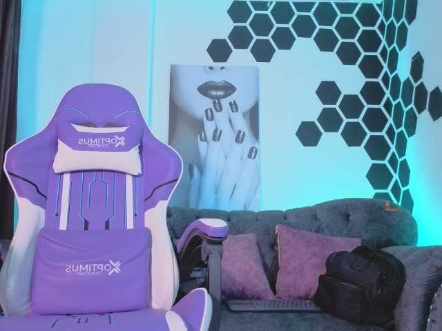 VioletJhonson webcam bongacams model stream image