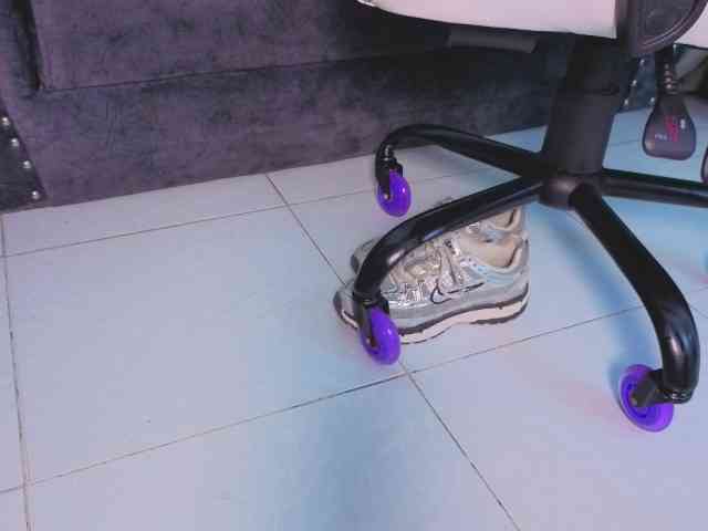 VioletJhonson webcam