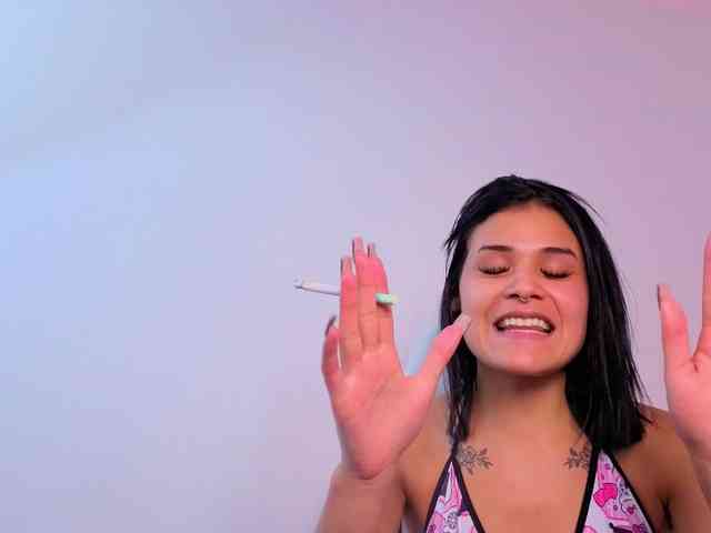 VioletJhonson webcam