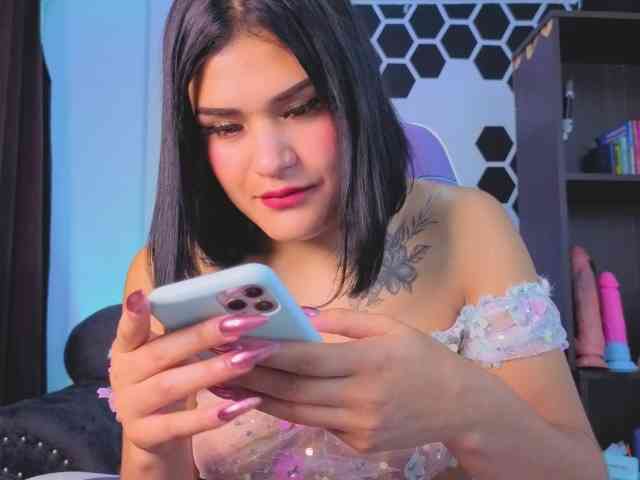 VioletJhonson webcam