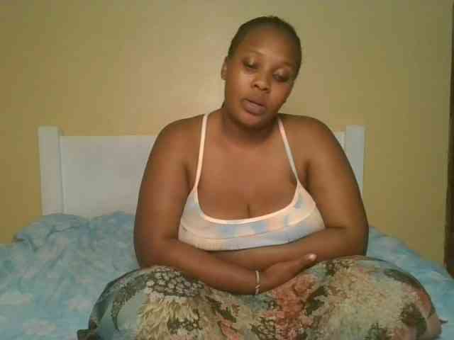 Queenlily25 webcam