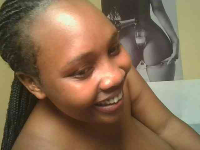 Queenlily25 webcam