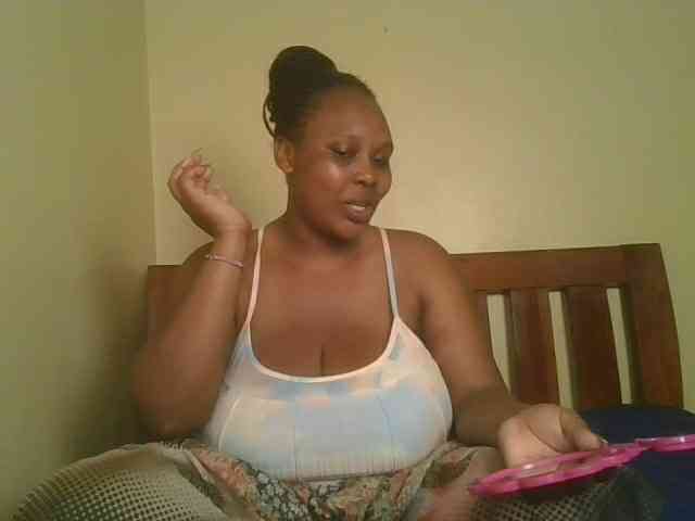 Queenlily25 Queenlily25