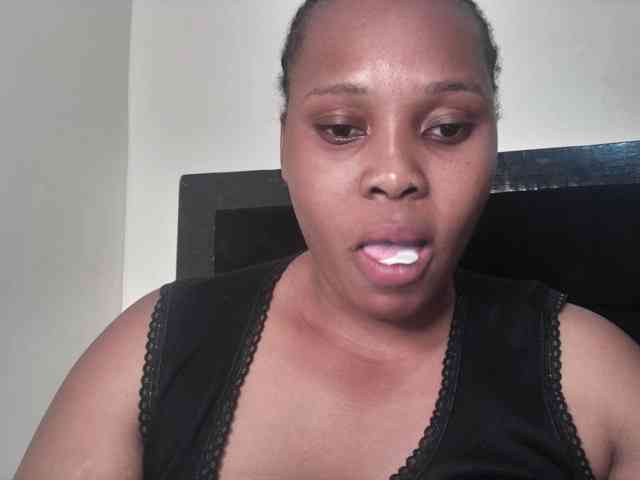 Queenlily25