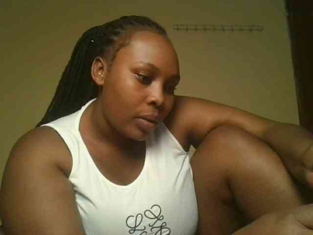 Queenlily25 webcam