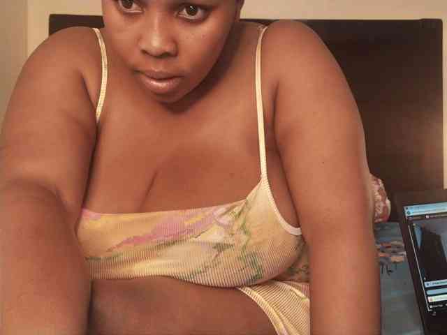Queenlily25