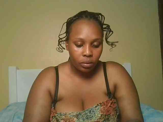 Queenlily25 webcam