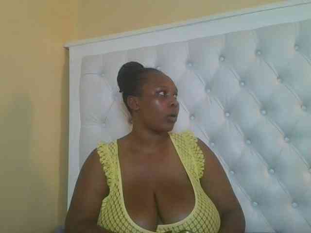 Queenlily25 Queenlily25