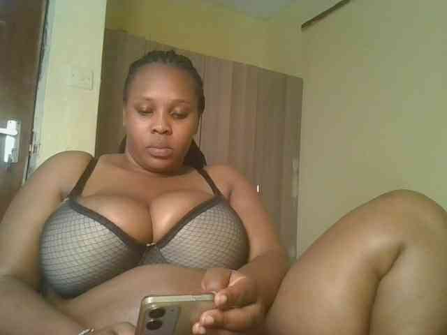 Queenlily25 Queenlily25