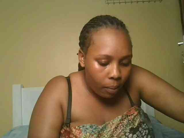 Queenlily25 webcam