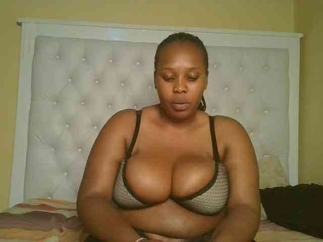 Queenlily25 webcam
