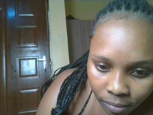 Queenlily25 webcam
