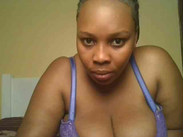 Queenlily25 webcam