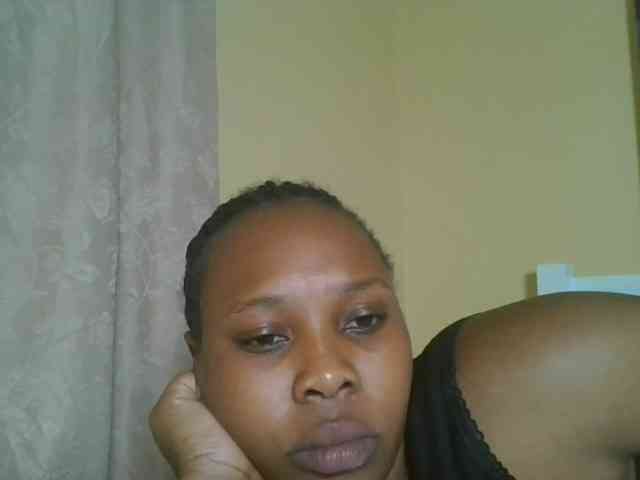 Queenlily25 webcam