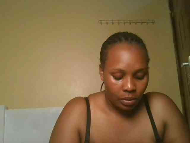 Queenlily25 webcam