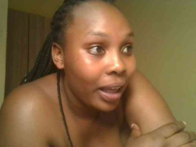 Queenlily25 webcam